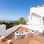 Oasis 21 By Smart Holiday