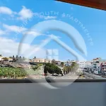 Janias Alcala Apartment