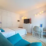 Tenerife Bahamas Residence