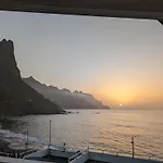 Picasso 1 New Paraiso Playa Relax-Surf-Trail-Photo