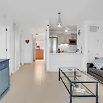 Atico De Lujo Con Gran Terraza, Piscina Climatizada Y Parking En Los Cristianos - Es-347-4