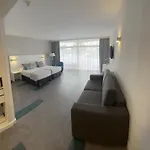 Complejo Bluesea Puerto Resort Compuesto Por Hotel Canarife Y Bonanza Palace