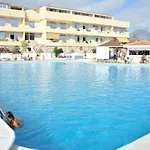 Marina Palace Vista Piscina