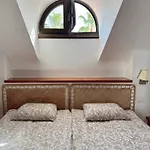 Sunny 2-Bedroom Apartment In Parque Santiago II