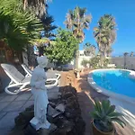 Chalet Con Piscina Privada De 2 Dormitorios, Terrazas, Jardin Y Barbacoa - Casa Momo
