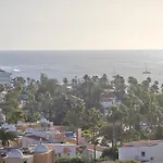 Blanco&Azul - Ocean View Balcony, Pool And Perfect Location