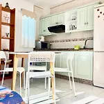 Apartamento en primera línea de playa, céntrico, tranquilo