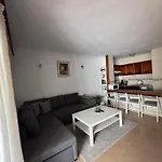 Victoria Apartment