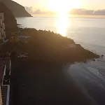 Apartamentos Playa Chica / Playa Las Gaviotas