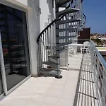 Duplex Avalon