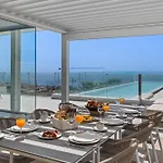 Karat Villa Zambrano