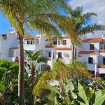 Sunny Oasis Amarilla Golf