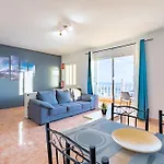 Los Menores Sea View
