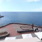 Los Abrigos Sea-Port View