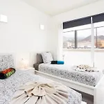 TOP New apartment center Los Cristianos