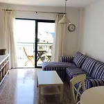 Hola Apartments 14-3