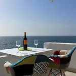 House Love Boat