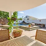 Luxe villa