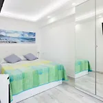63 Los Cristianos First Sea Line, Parking, Wi Fi