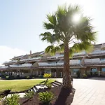 Luxury Golf & Sea Apartment