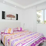 Enchanting El Dorado Accommodation, Sea View!