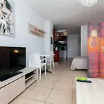 Popular Complex