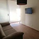 Luis 211