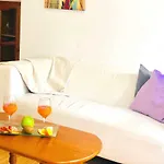 Los Cristianos Town Guesthouse