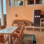 Villa Strelitzia