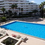 Modern Apartment With Pool And Wifi