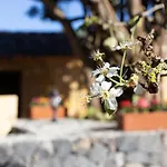 Home2Book Rustic House El Palmar