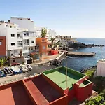 Home2Book Stunning Sea Front House