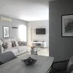 Seaside Luxurous Private 3 Bedroom Villa With Swimming Pool