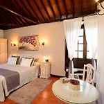 Hotel Rural Finca Sulula