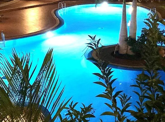 Elegant Palm Mar Apartment