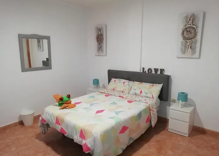 Three Bedroom Apartament Near Santa Cruz 1A