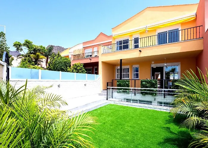 Modern 4 Bedroom Villa In Costa Adeje