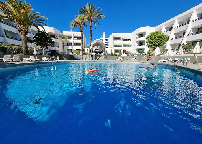Casa Palmera 3 Only 150 Metres To The Beach, Heated Pool, Wifi, Sat-Tv, Balcony
