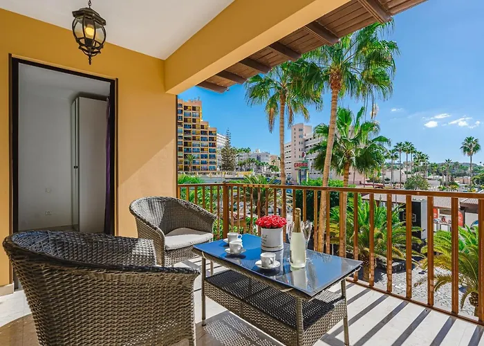 Amazing 3 Bedroom Apartment On The First Line Of The Best Las Americas Beach, Air Conditioner And Terrace Ocean View