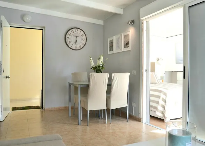 Atico En El Corazon De Santa Cruz/ Cozy Penthouse