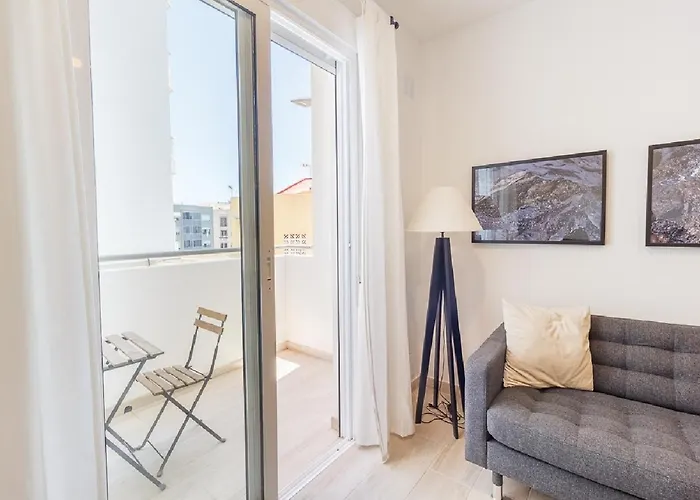 Moderno Apartamento Urbano En Barrio Historico 2ºi