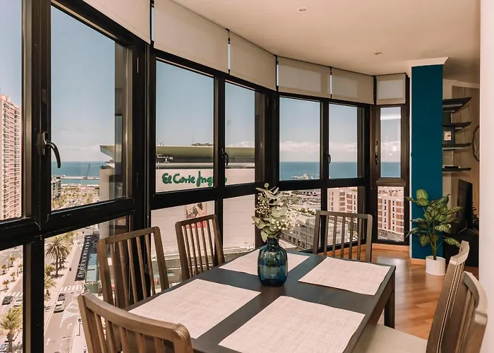 Home2Book Stunning Santa Cruz City Views