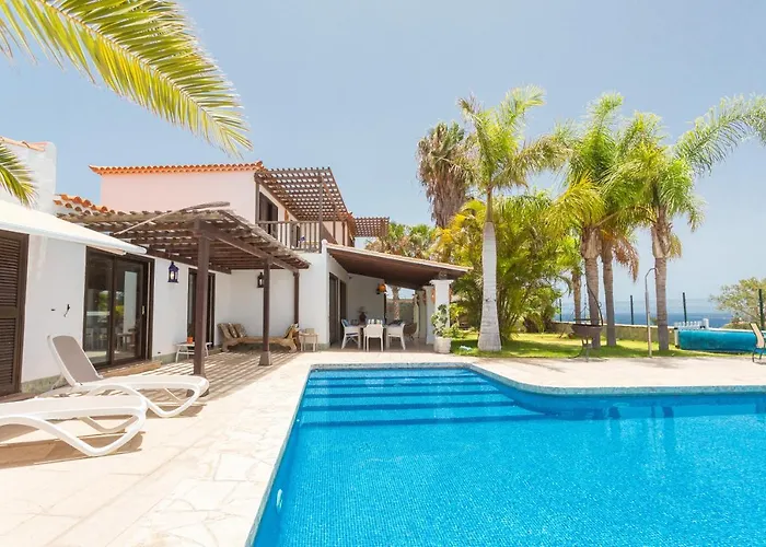 1327 La Quinta Heights