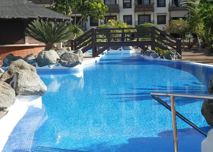 Precioso apartamento con piscina junto al mar