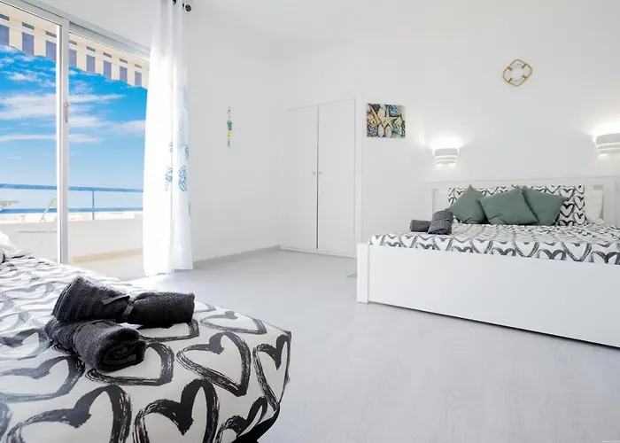 Holiday Studio With Pool