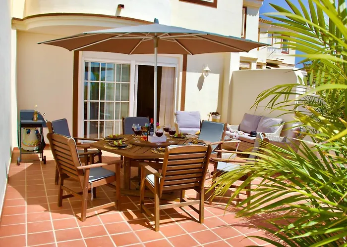 Villa Wendy Family Ocean View House