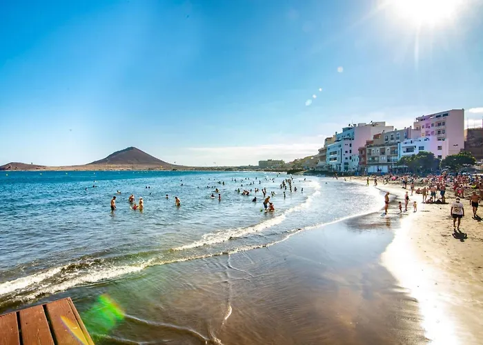 alquilaencanarias El Medano junto a la Playa