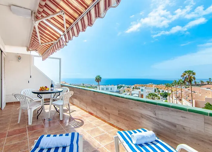 1-Bedroom Apartment With Panoramic Ocean View Ph13