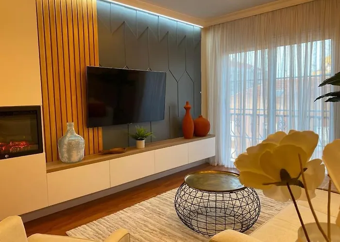 Lujoso Piso Con Chimenea Interior