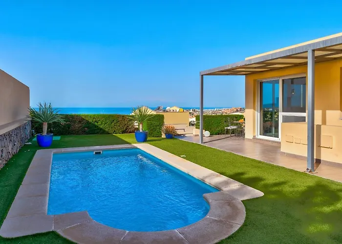 Villa Mandaya By Paramount Holidays